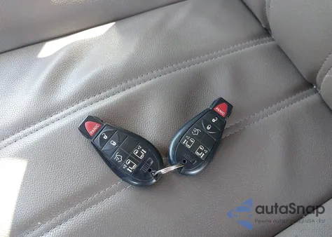 2013 Chrysler Town & Country Touring from USA, damaged, VIN 2C4RC1BG8DR510025